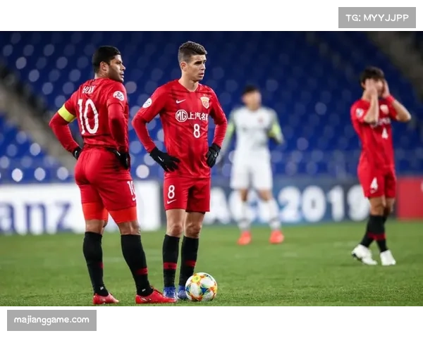 科特迪瓦教练临场指挥 换人调整立竿见影 科特迪瓦教练临场指挥 换人调整立竿见影